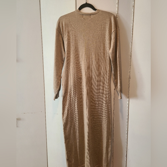 Modern Citizen dress - Picture 3 of 8